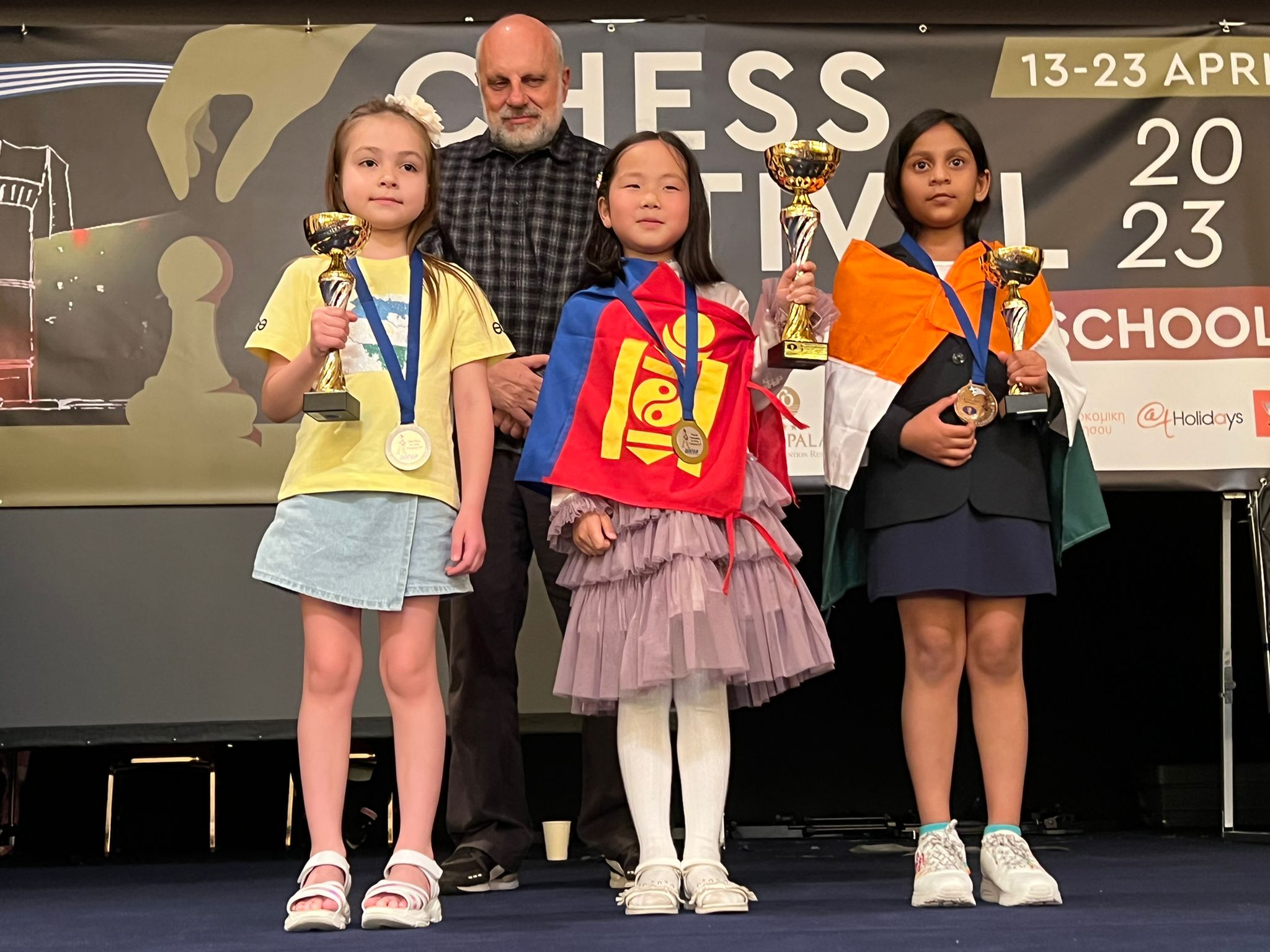 Семилетняя уфимка завоевала серебро на чемпионате мира по шахматам среди школьников