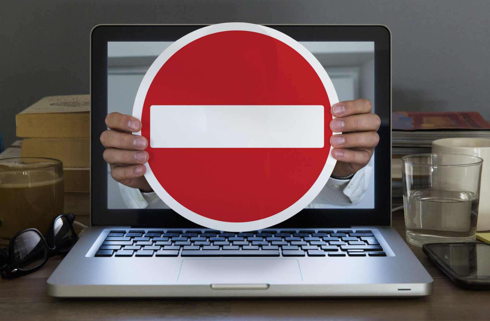 В Уфе заблокировали сайты по производству удочек