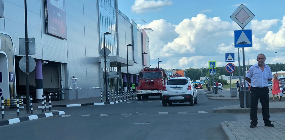 В Уфе эвакуировали персонал и посетителей ТЦ «Мега»