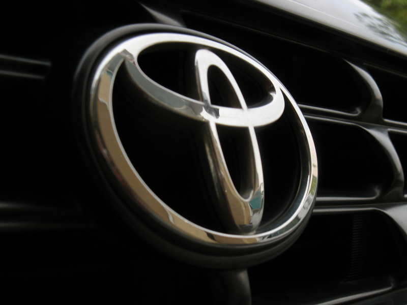 Росстандарт отзывает более 200 автомобилей "Тойота" из-за возможного возгорания
