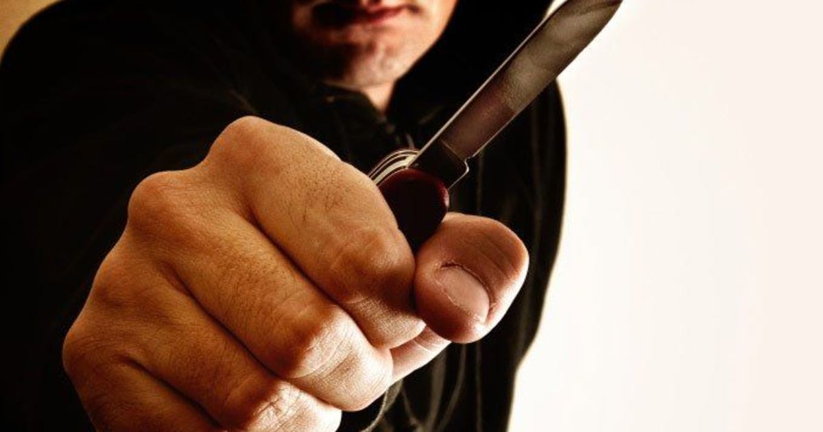 В Уфе бывший заключенный напал на приятеля с ножом