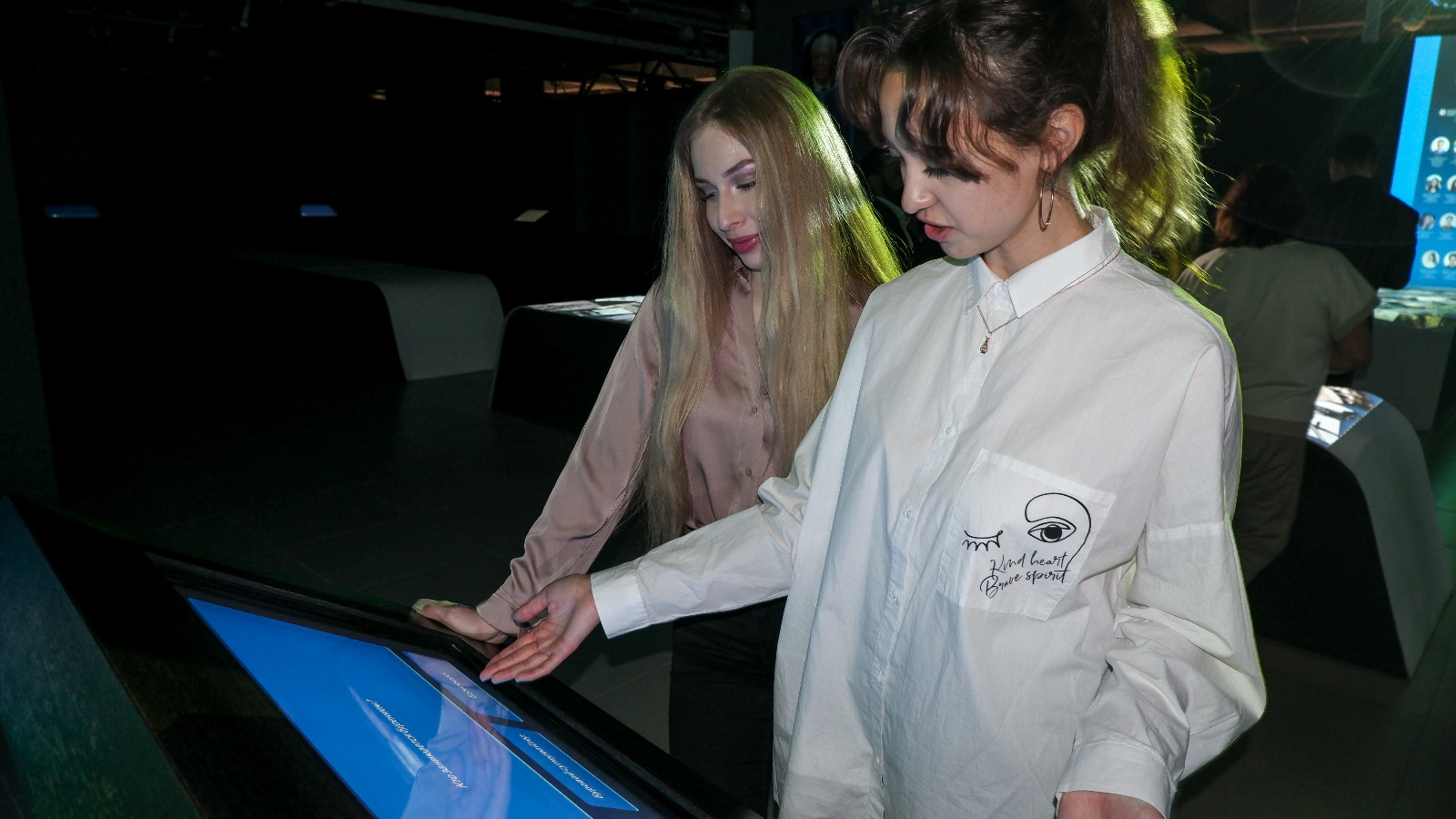 Ученики уфимской школы № 117 дали старт выставке «Лаборатория будущего».