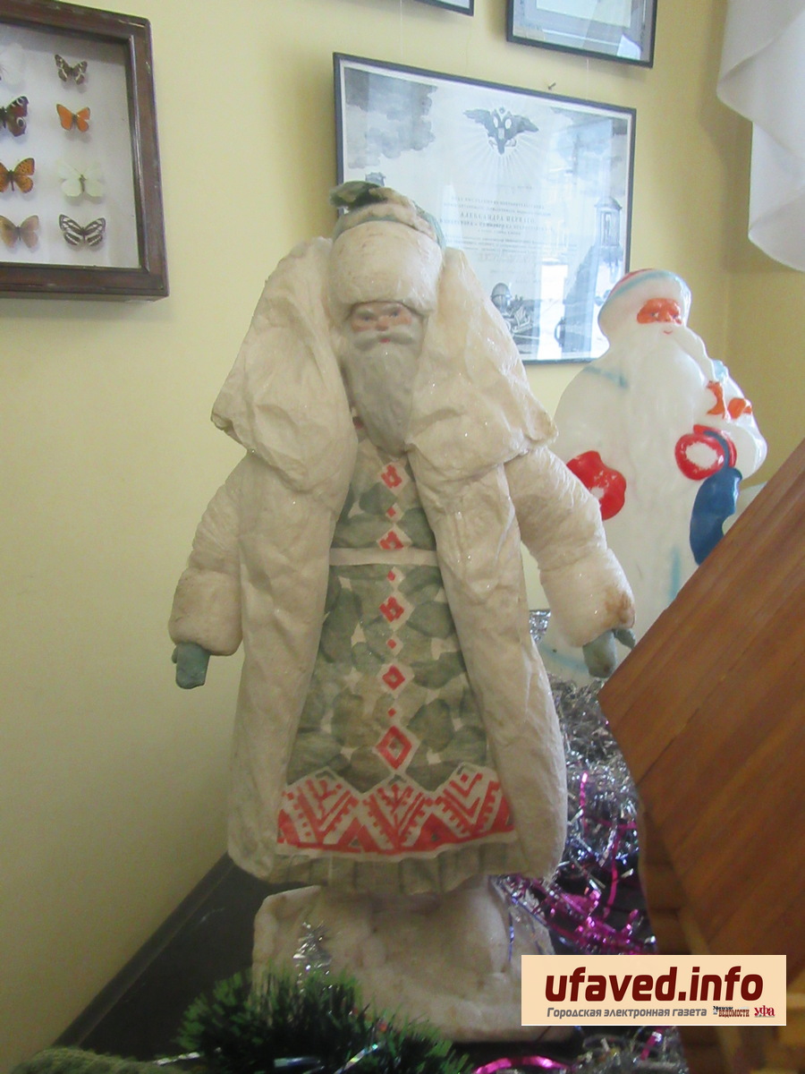 Деды Морозы в музее Аксакова