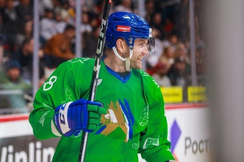 Евгений Бирюков завершил хоккейную карьеру