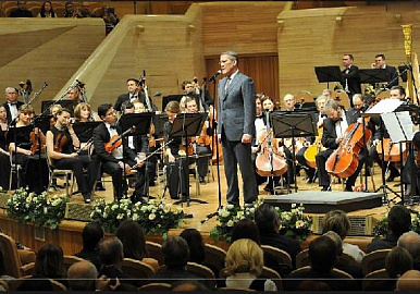Радий Хабиров открыл концерт в Москве