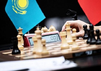 Ян Непомнящий выиграл 7-ю партию матча за шахматную корону