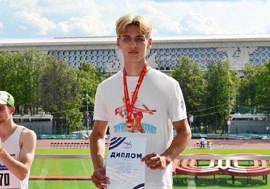 Захар Неустроев завоевал бронзу Первенства России до 18 лет