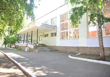 Старейшая гимназия Уфы -  старейшей гимназии Пазарджика