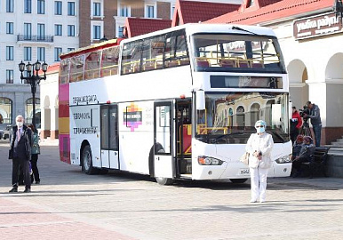 Двухэтажный экскурсионный автобус начал работу в Уфе