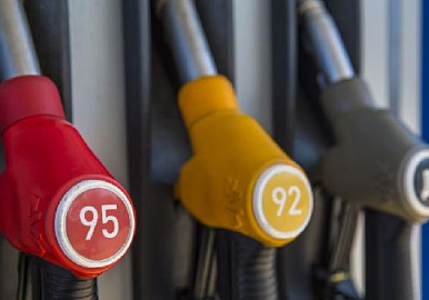В России зафиксировано снижение цен на бензин 
