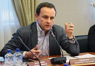 Александр Сидякин предложил минимизировать общение чиновника и предпринимателя
