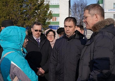 Радий Хабиров пообещал жителям Приютово, что их в беде не бросят 