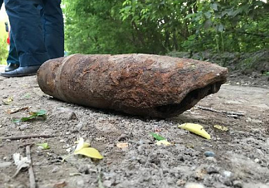 В уфимском лесопарке нашли неразорвавшийся снаряд 