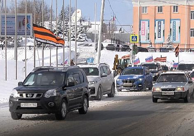 Еще один автопробег в поддержку российских войск состоялся сегодня в Уфе