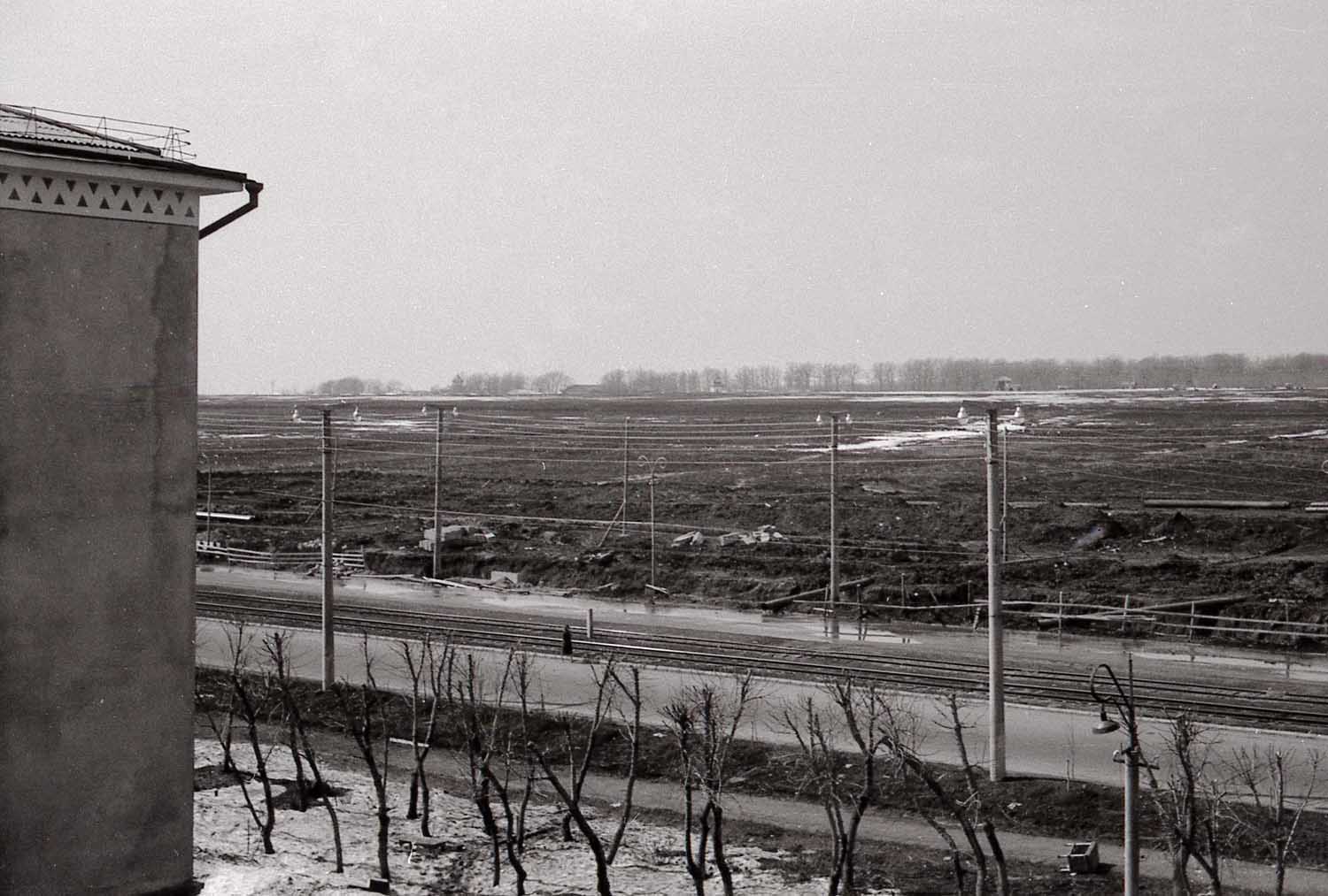 1963 год в истории Уфы. Два монумента