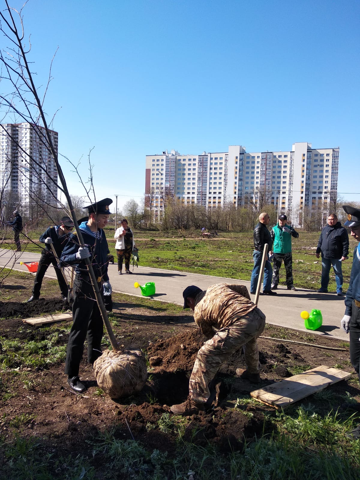 В преддверии Дня Победы в Уфе появилась аллея «Миловская»