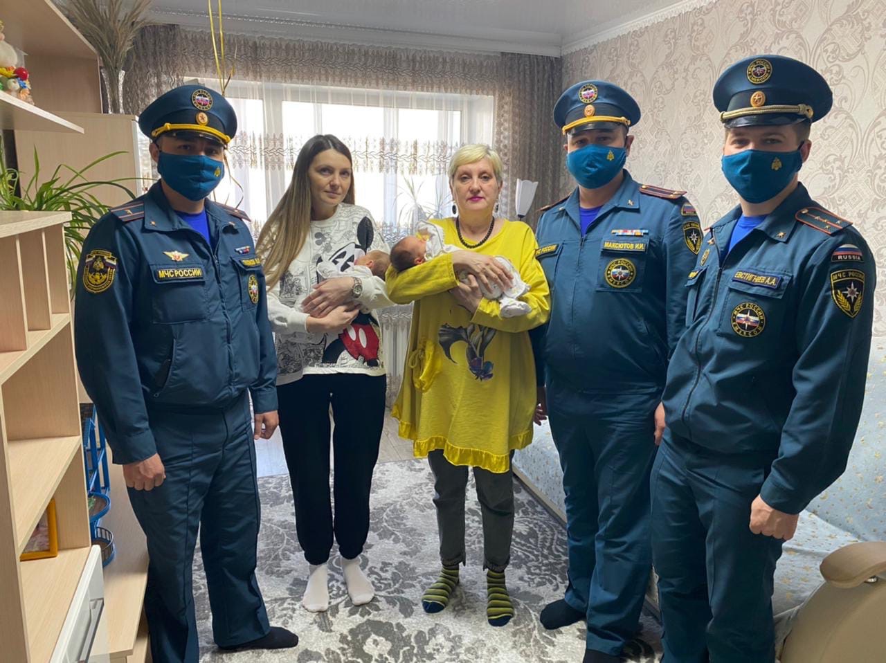 В Башкирии из горящей квартиры спасли двух новорожденных