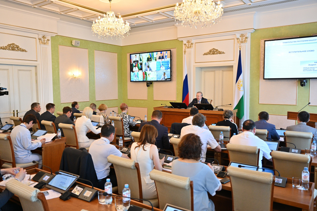 Премьер-министр правительства Андрей Назаров высказался о развитии придорожного сервиса