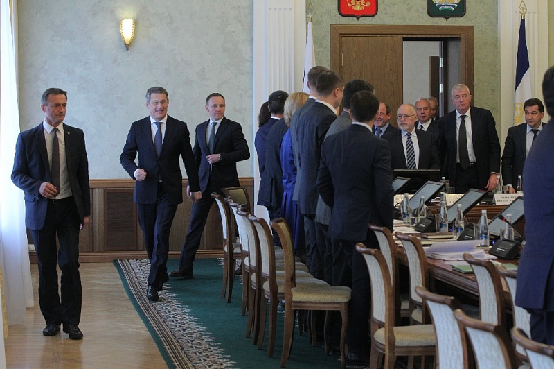 Радий Хабиров встретился с депутатами Госдумы и членами Совета Федерации от Башкортостана