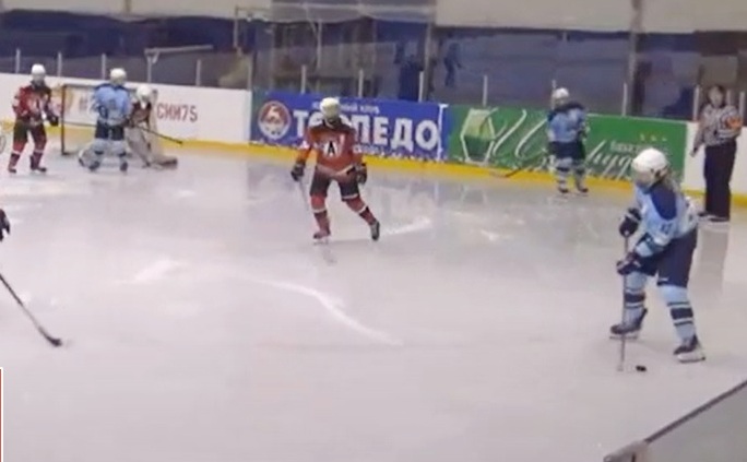 Сборная Башкортостана выиграла у команды Свердловской области на хоккейном турнире