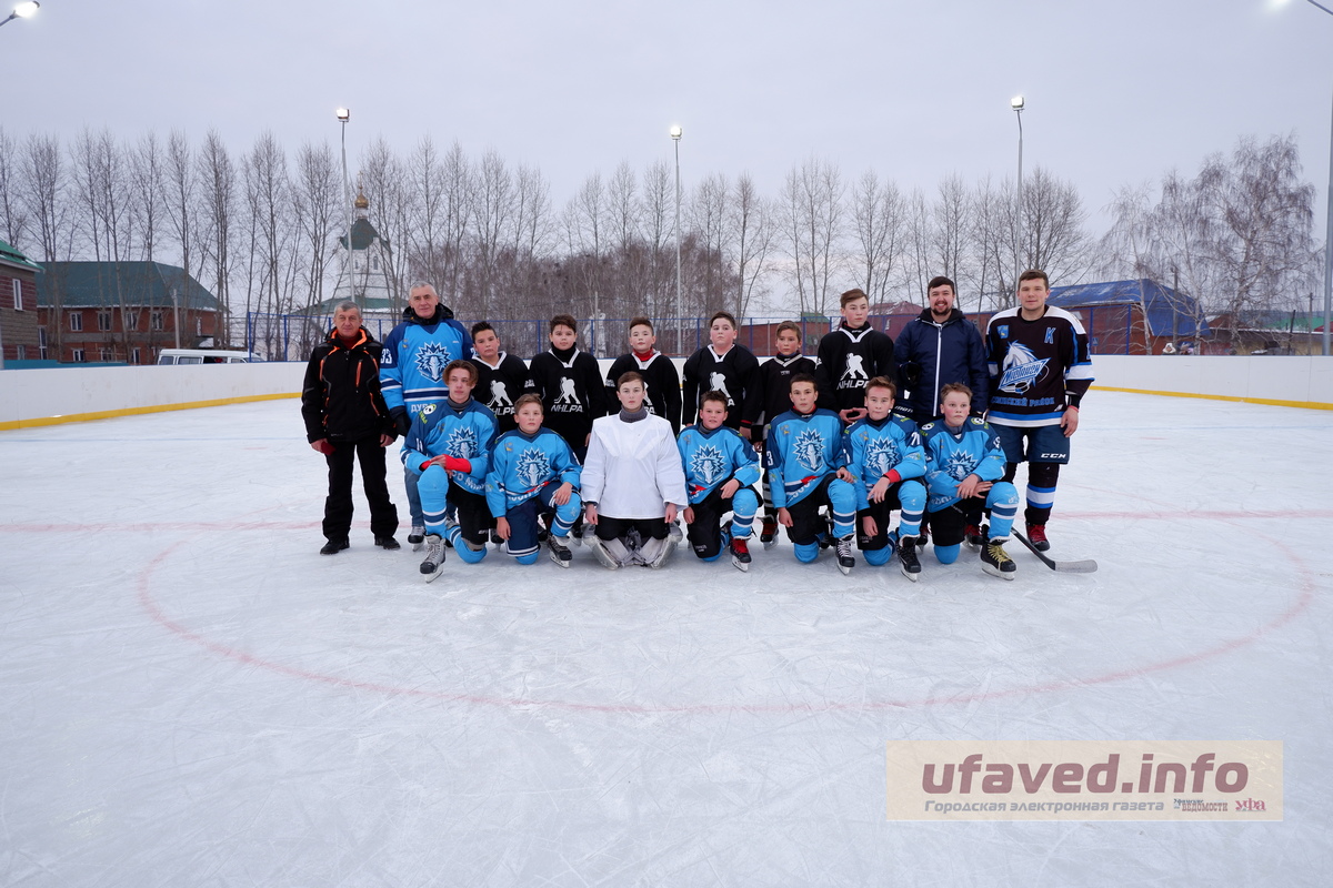 В Месягутово открыли хоккейную коробку в рамках проекта «Доступный спорт для детей»
