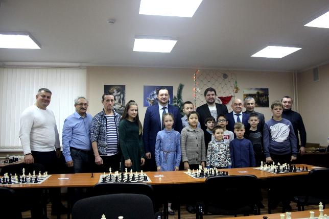 Спортивные журналисты посетили шахматный клуб "Толпар"