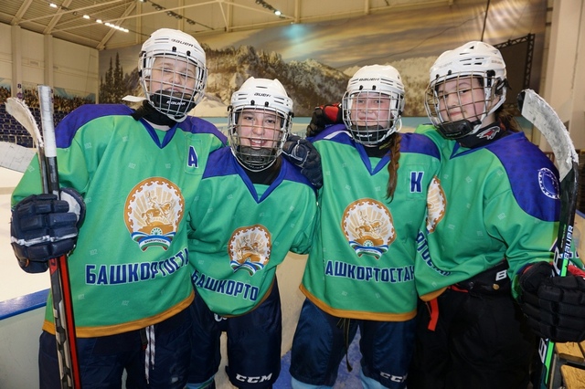 Сборная Башкирии выиграла у команды Москвы на турнире по хоккею