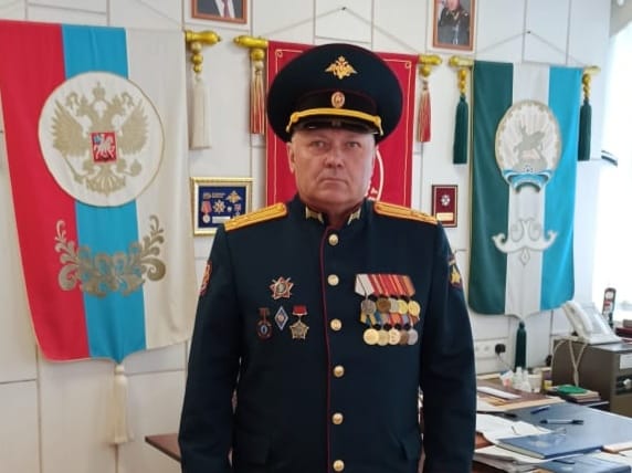 Военком Юрий Алферов  рассказал о службе по контракту