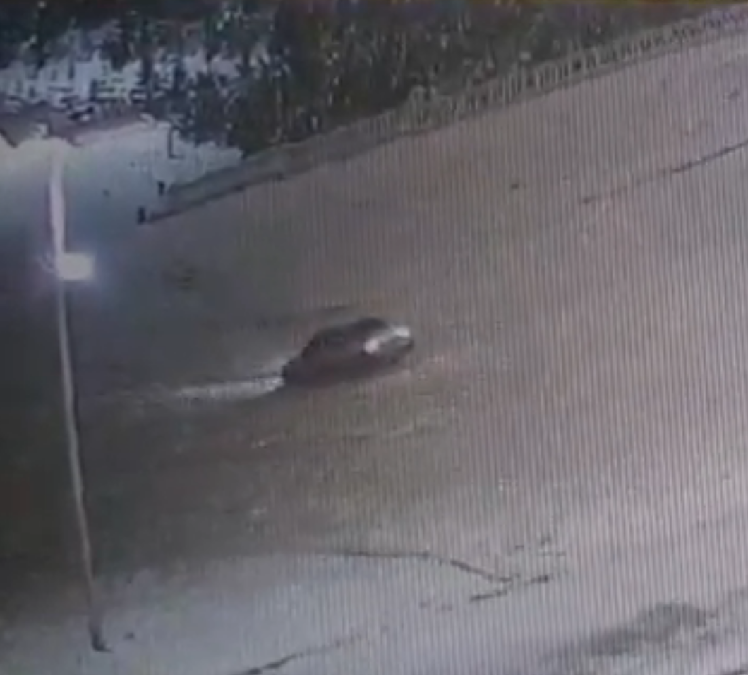 Видео: в Уфе поймали одного из дрифтеров, резвившихся в парке «Ватан»