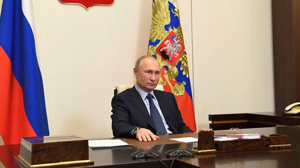 Путин поддержал идею «Единой России» сделать 31 декабря выходным по всей стране
