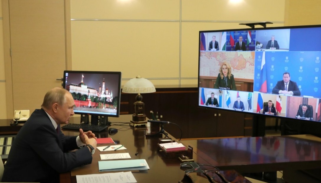 Радий Хабиров принял участие в совещании Владимира Путина по социальным вопросам