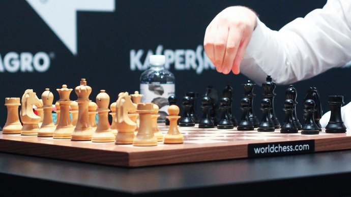 Дубов уступил в первом полуфинале Гранд-финала шахматного онлайн-турнира
