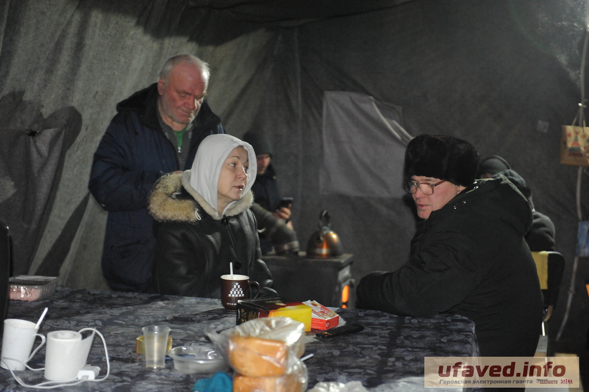 Как бездомные выживают в мороз в Уфе?