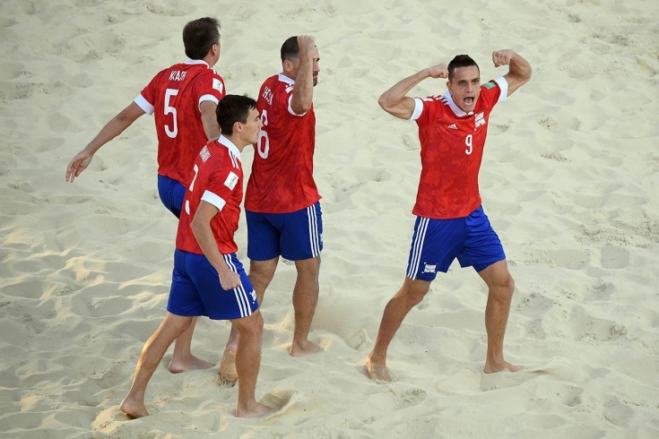 Сборная России вышла в финал на чемпионате мира по пляжному футболу