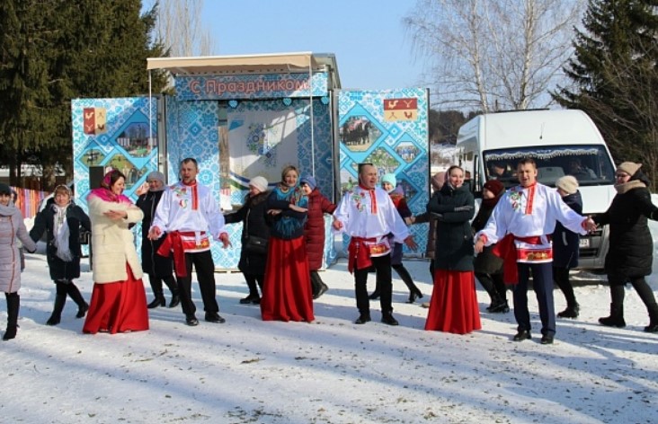 Концерты для медиков в Башкирии организуют на базе автоклубов
