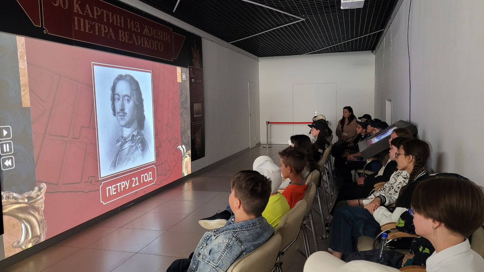 В уфимском историческом парке «Россия – Моя История» открылась выставка  «30 картин из жизни Петра Великого»