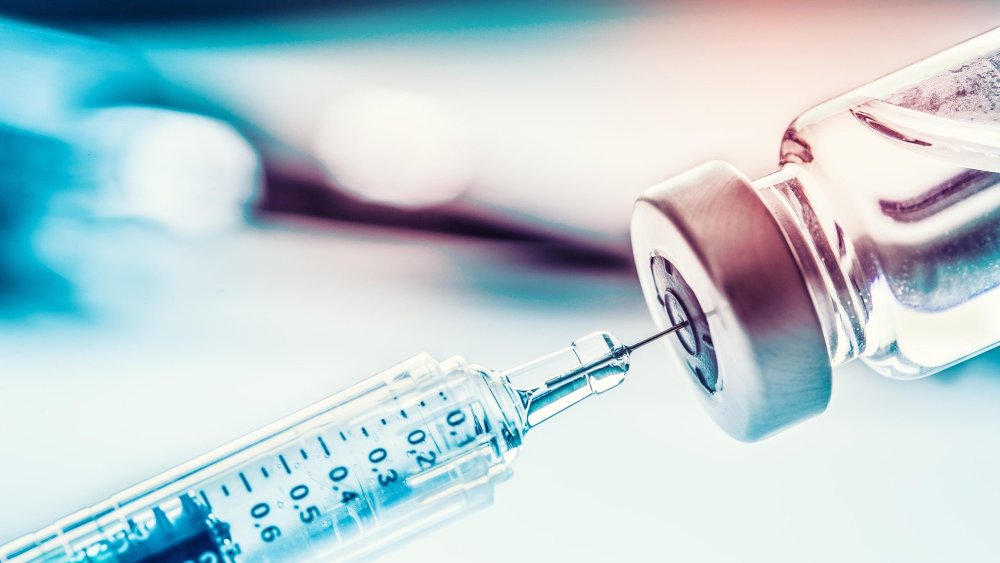 Тысяча доз антиковидной вакцины поступит в Башкирию на следующей неделе