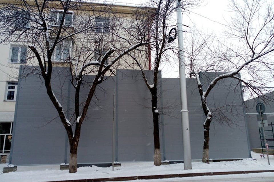 Монтаж шумозащитного экрана на Первомайской будет приостановлен