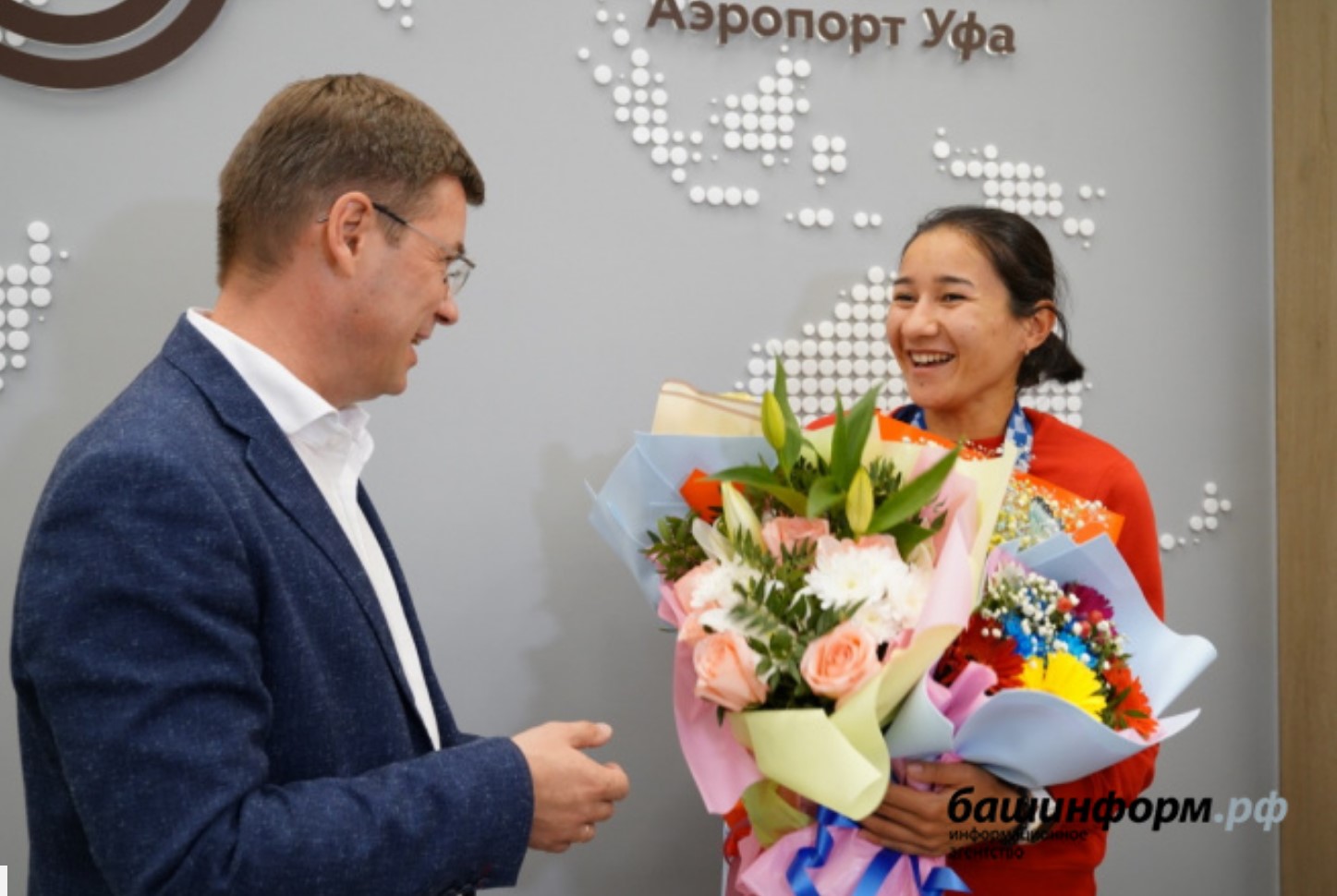 Олимпийская чемпионка по фехтованию на рапире Аделина Загидуллина вернулась в Уфу