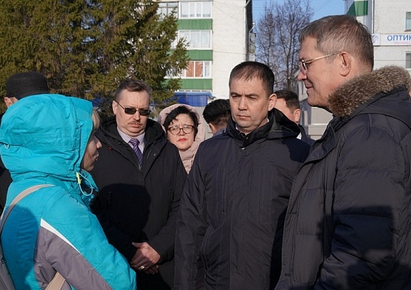 Радий Хабиров пообещал жителям Приютово, что их в беде не бросят 