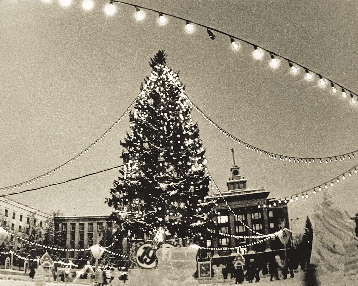 Новый год к нам мчится: 12 мест, где можно купить праздничные товары в Алматы