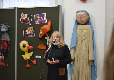 В Уфе открылась выставка «Мы вам дарим сказки 90 лет»