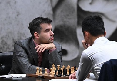 Первая партия матча на первенство мира по шахматам завершилась вничью