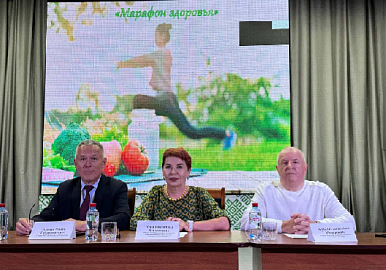 Члены партии «Единая Россия» провели «Марафон здоровья»