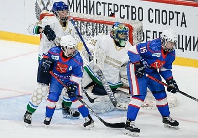Женская сборная Башкирии по хоккею вышла в финал Спартакиады