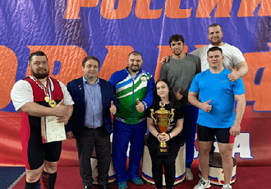 Сборная Башкирии заняла 1 место на чемпионате России по пауэрлифтингу