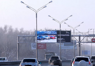 На трассе Уфа-Аэропорт заменят устаревшие фанерные щиты с рекламой