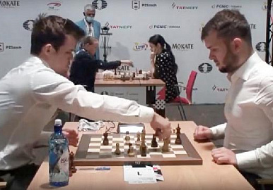 На чемпионате мира по быстрым шахматам идет турнир по блицу