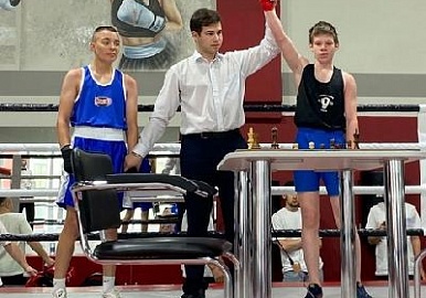 Юный Толпаровец стал чемпионом по шахбоксу
