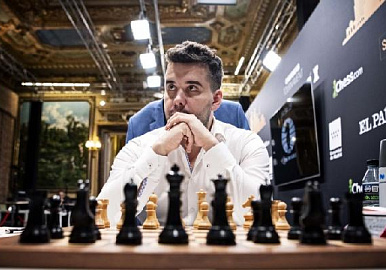 Российский гроссмейстер укрепил свое лидерство на турнире претендентов
